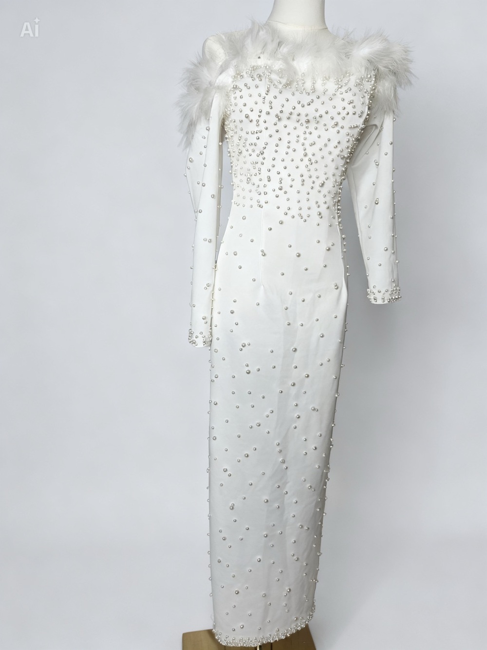 Chic White Long Sleeve Dress